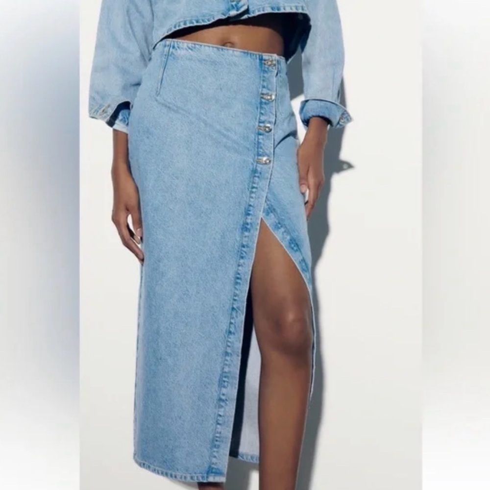 Zara Light Blue Denim Midi Skirt with Front Slit - Picture 9 of 9